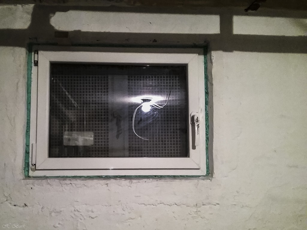 Kellerfenster sanieren Dreh, Fenster, Keller, Kipp